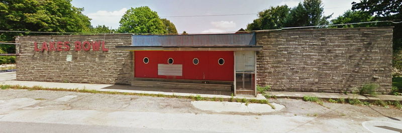 Lakes Bowl - 2015 Street View (newer photo)